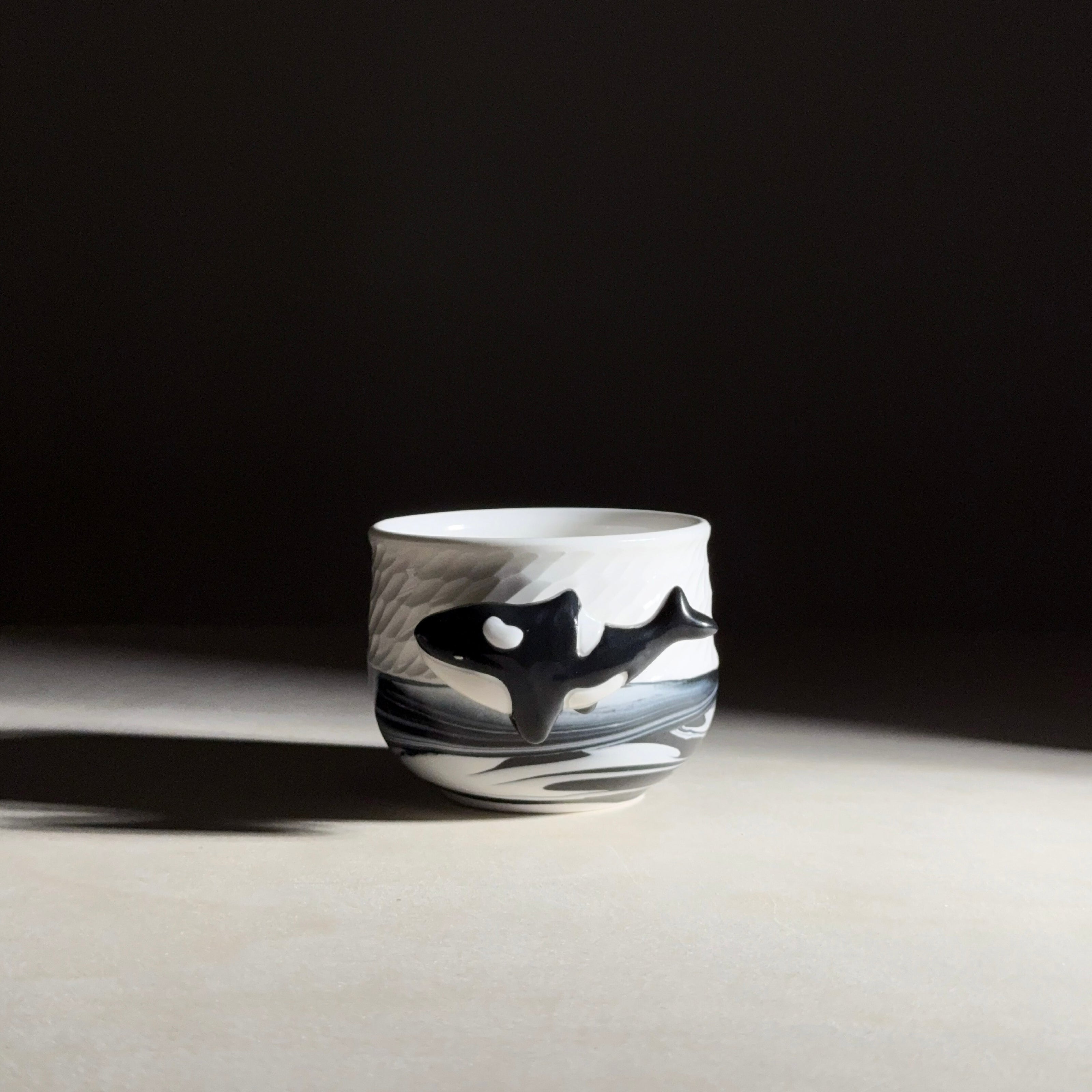 To the SEA Cup (200 ml) - Black Hybrid Orca